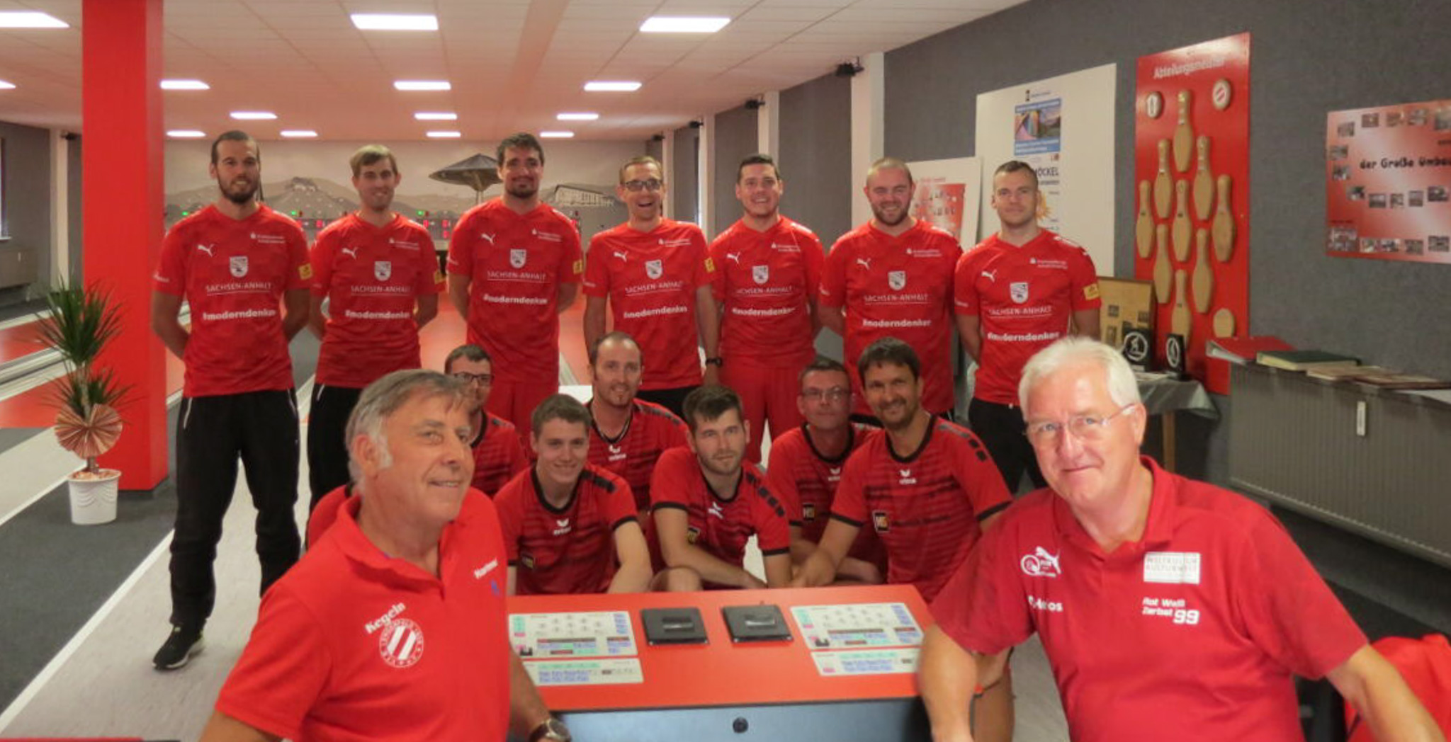 Bahneinweihung der Kegelbahn beim VfB Lengenfeld