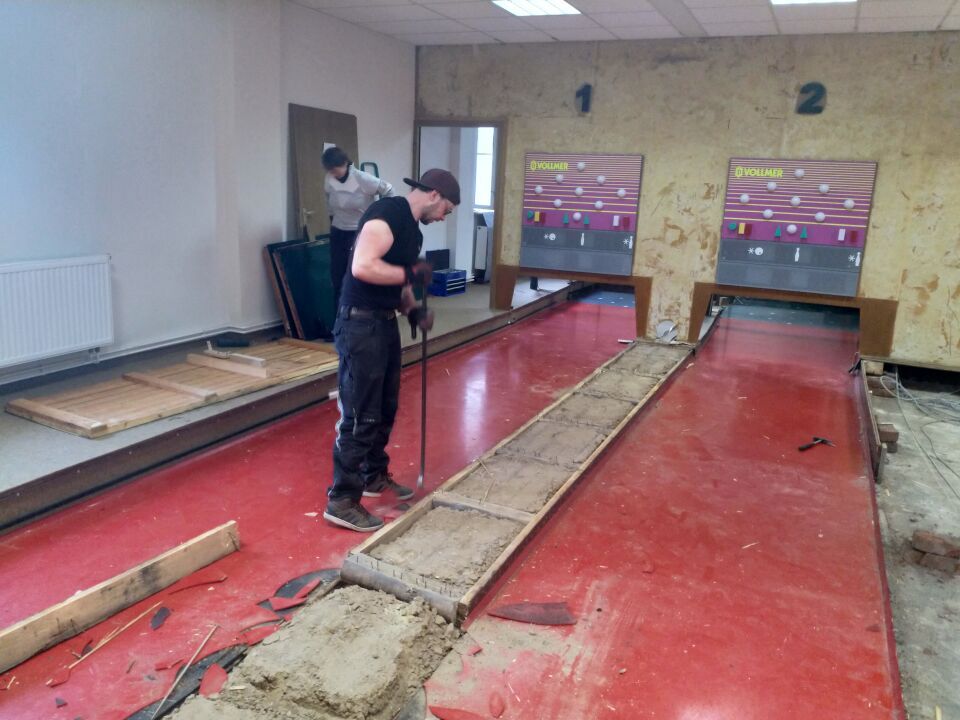 Umbauarbeiten an der Kegelbahn in Lengenfeld beim VfB Lengenfeld